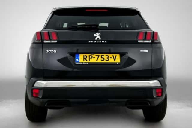 Peugeot 3008 (2018) thumbnail 5