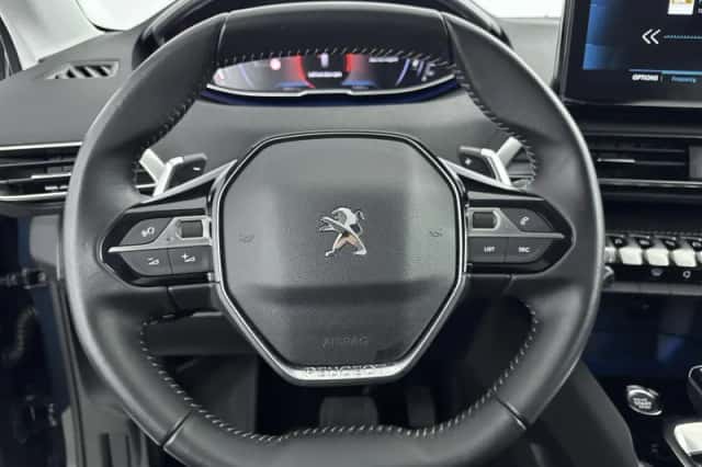 Peugeot 5008 (2022) thumbnail 17