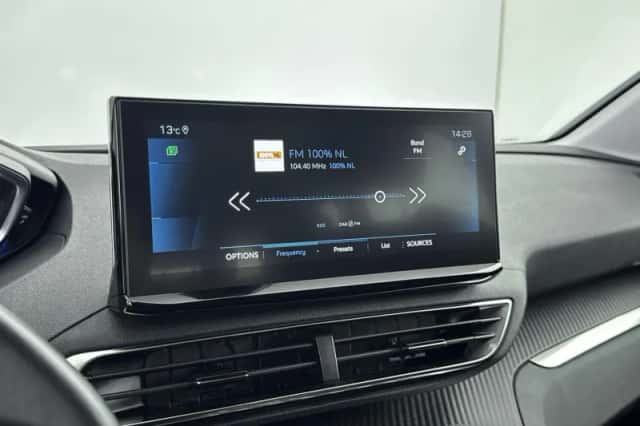 Peugeot 5008 (2022) thumbnail 20