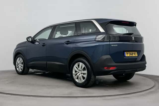 Peugeot 5008 (2022) thumbnail 3
