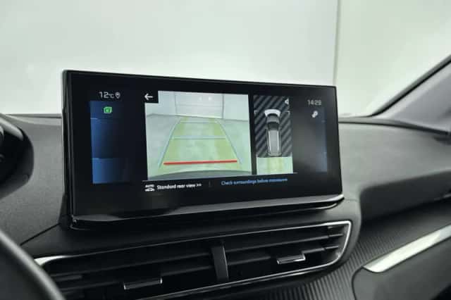 Peugeot 5008 (2022) thumbnail 22