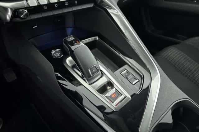 Peugeot 5008 (2022) thumbnail 25