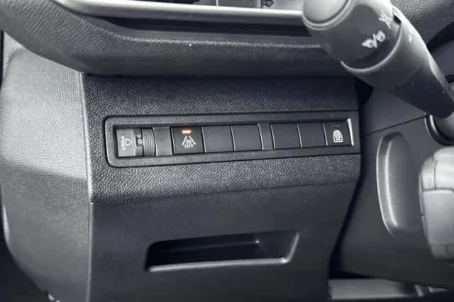 Peugeot 5008 (2022) thumbnail 31