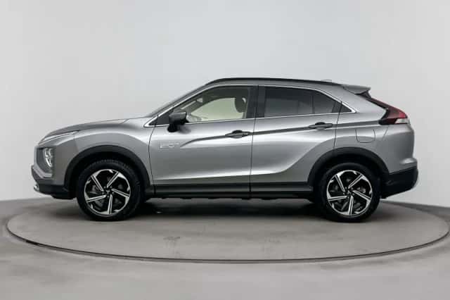 Mitsubishi Eclipse Cross (2022) thumbnail 2