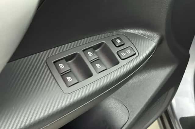 Mitsubishi Eclipse Cross (2022) thumbnail 17