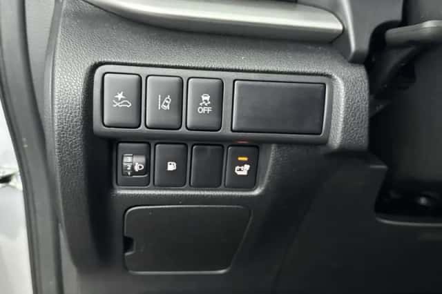 Mitsubishi Eclipse Cross (2022) thumbnail 31