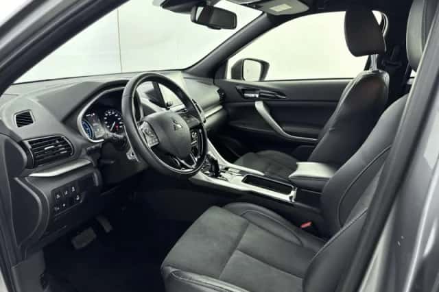 Mitsubishi Eclipse Cross (2022) thumbnail 6