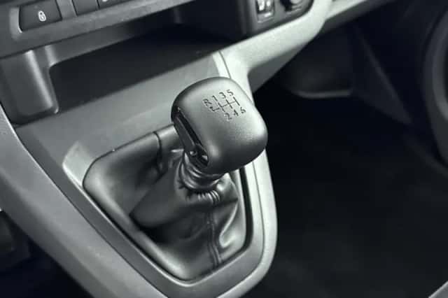 Peugeot Expert (2019) thumbnail 23