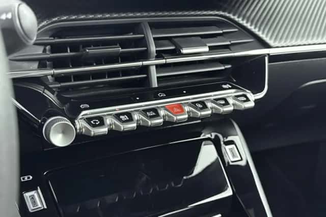 Peugeot 2008 (2025) thumbnail 24
