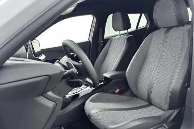 Peugeot 2008 (2025) thumbnail 6