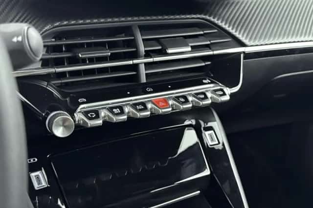 Peugeot 2008 (2025) thumbnail 24