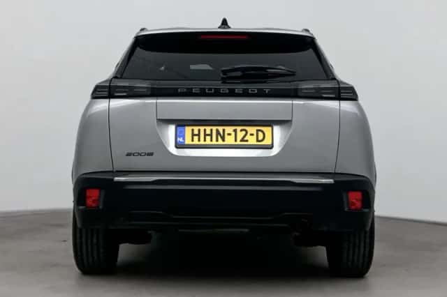 Peugeot 2008 (2025) thumbnail 3