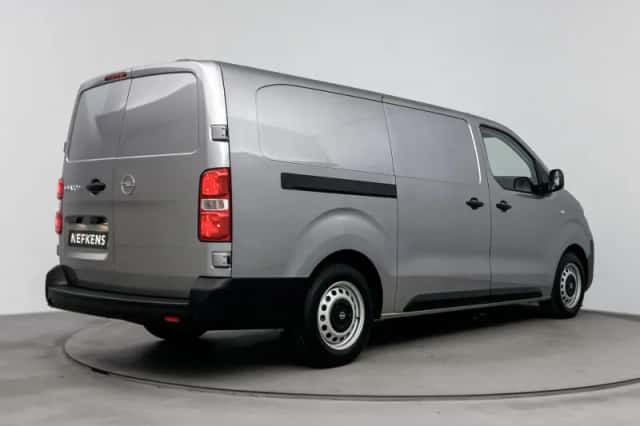 Opel Vivaro-e (2025) thumbnail 10