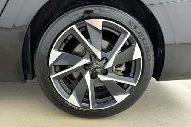 Peugeot 308 (2025) thumbnail 9