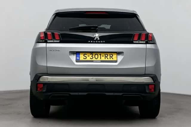 Peugeot 3008 (2023) thumbnail 3