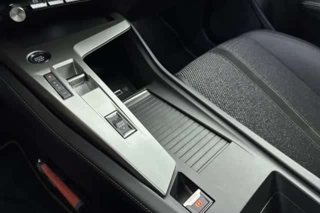 Peugeot 408 (2025) thumbnail 25