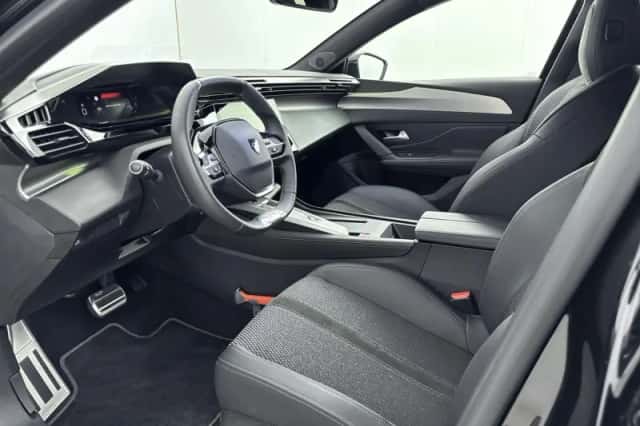 Peugeot 408 (2025) thumbnail 6