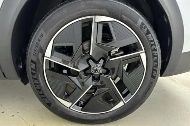 Peugeot 408 (2025) thumbnail 13