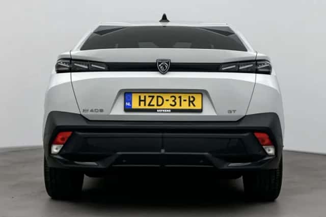 Peugeot 408 (2025) thumbnail 4