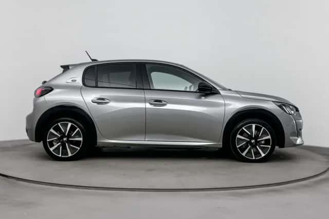 Peugeot e-208 (2022) thumbnail 11