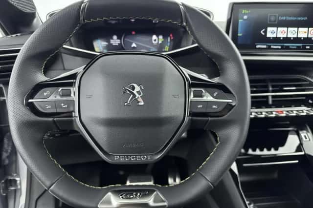 Peugeot e-208 (2022) thumbnail 19