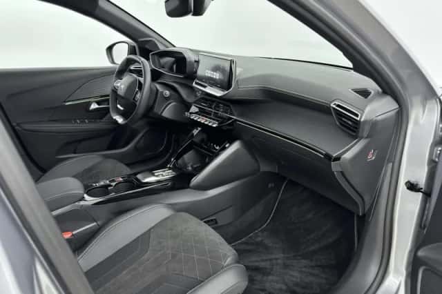 Peugeot e-208 (2022) thumbnail 8