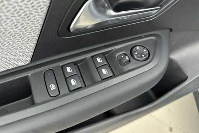 Citroën ë-C4 (2024) thumbnail 16
