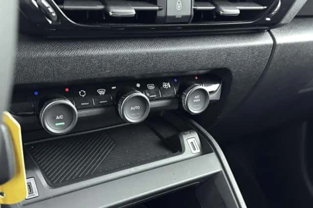 Citroën ë-C4 (2024) thumbnail 24