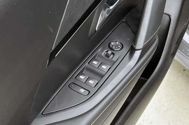 Peugeot 208 (2024) thumbnail 16