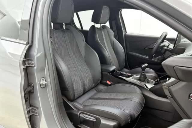 Peugeot 208 (2024) thumbnail 32