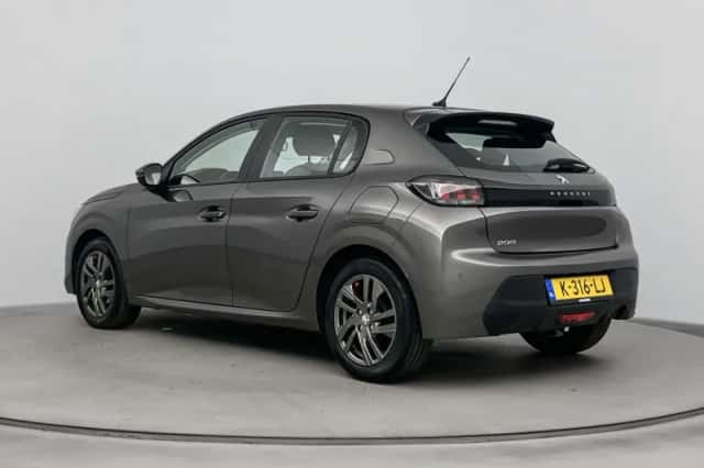 Peugeot 208 (2021) thumbnail 13