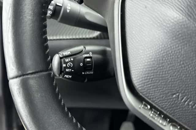 Peugeot 208 (2021) thumbnail 19