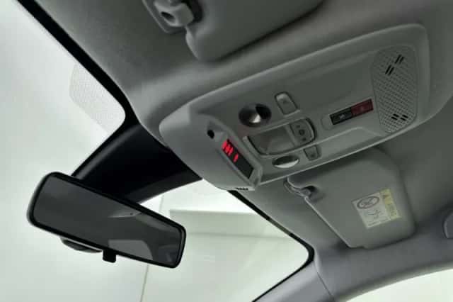 Peugeot 208 (2021) thumbnail 25