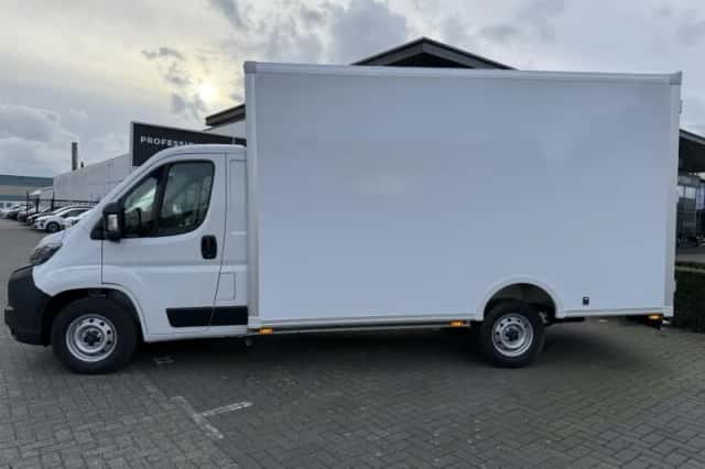 Peugeot Boxer (2024) thumbnail 2