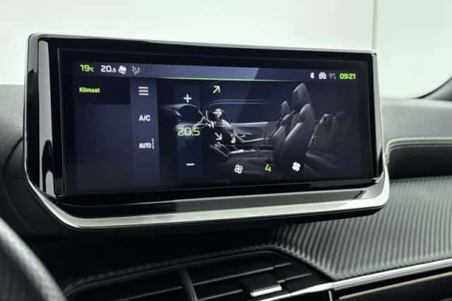 Peugeot 2008 (2024) thumbnail 23