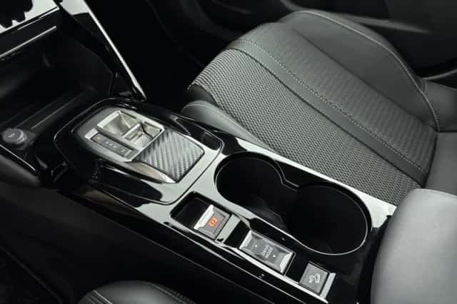 Peugeot 2008 (2024) thumbnail 25