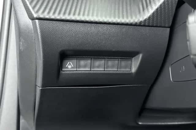 Peugeot 2008 (2024) thumbnail 31