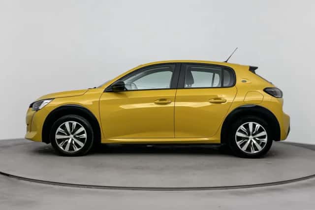 Peugeot e-208 (2022) thumbnail 2