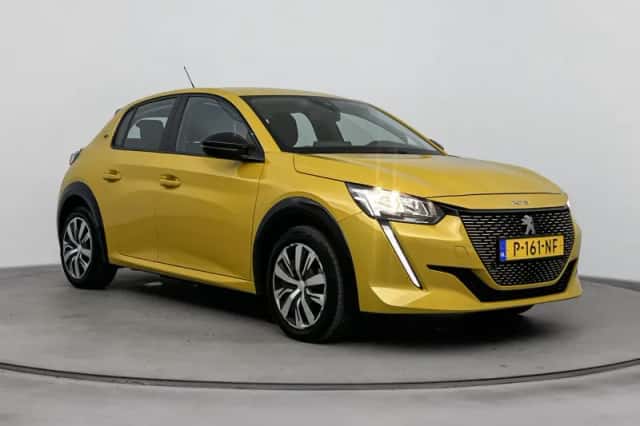Peugeot e-208 (2022) thumbnail 12