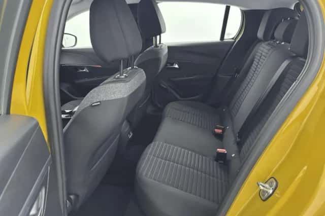 Peugeot e-208 (2022) thumbnail 16