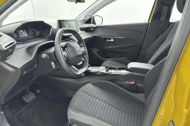 Peugeot e-208 (2022) thumbnail 7