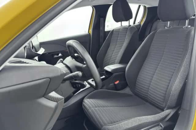 Peugeot e-208 (2022) thumbnail 8