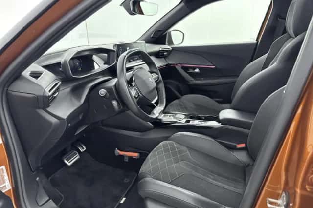 Peugeot e-2008 (2023) thumbnail 5