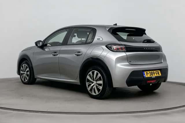 Peugeot e-208 (2022) thumbnail 3