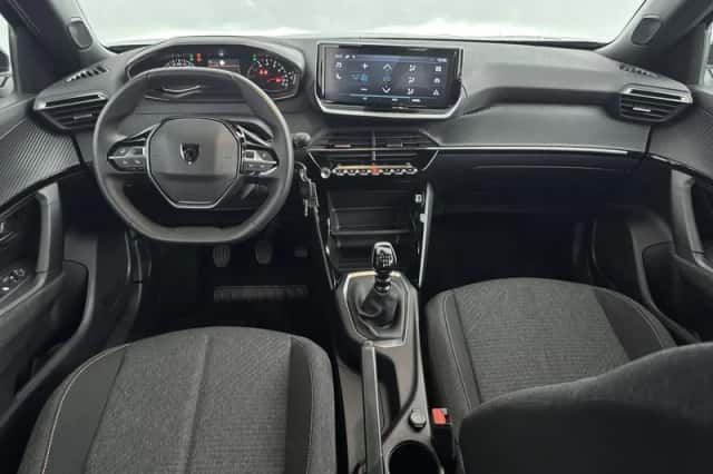 Peugeot 2008 (2025) thumbnail 6