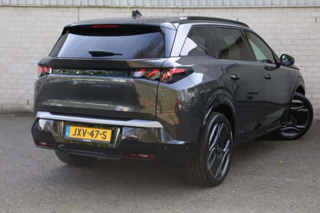 Peugeot E-5008 (2026) thumbnail 3