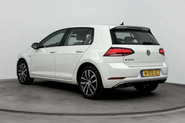 Volkswagen E-Golf (2020) thumbnail 3