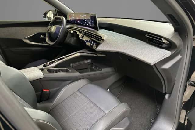Peugeot 3008 (2024) thumbnail 6