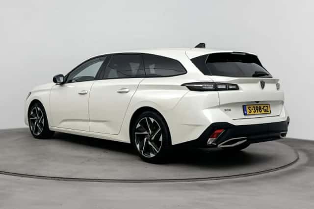 Peugeot 308 (2023) thumbnail 3