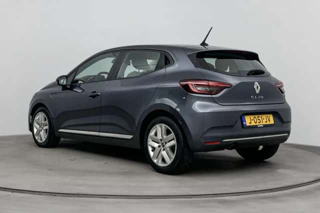 Renault Clio (2020) thumbnail 3
